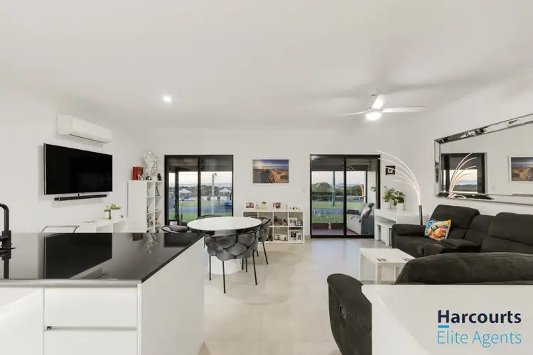 Main view of Homely townhouse listing, 2/101 Rockingham Beach Road, Rockingham WA 6168