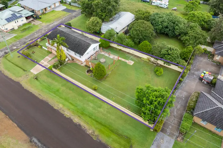 32 Hunter Street, Greta NSW 2334