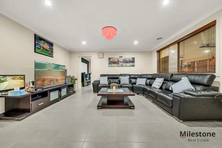 Fifth view of Homely house listing, 14 Viewline Way, Lyndhurst VIC 3975