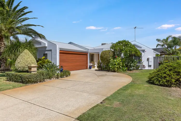 12 The Avenue, Warnbro WA 6169