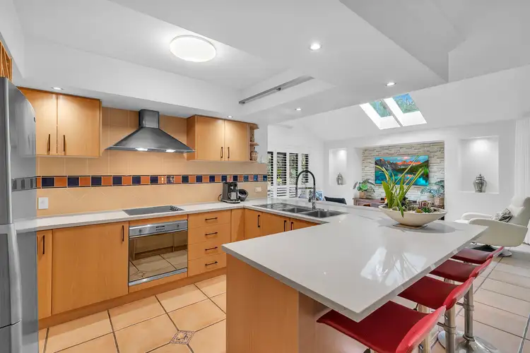 6 Malvern Place, Forest Lake QLD 4078