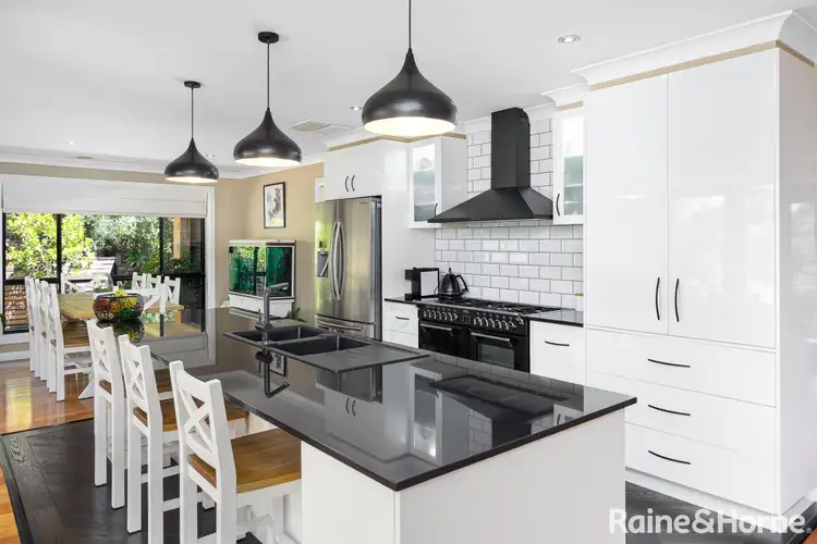 Sixth view of Homely house listing, 8 Lyndoch Place, Bourkelands NSW 2650