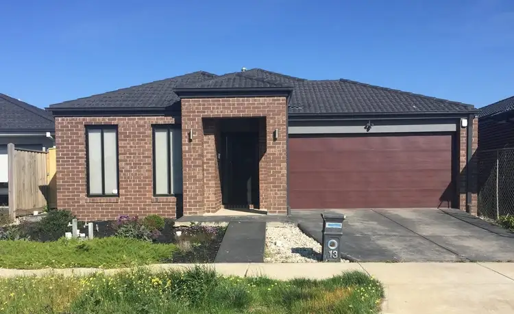 13 Rochester Drive, Mickleham VIC 3064