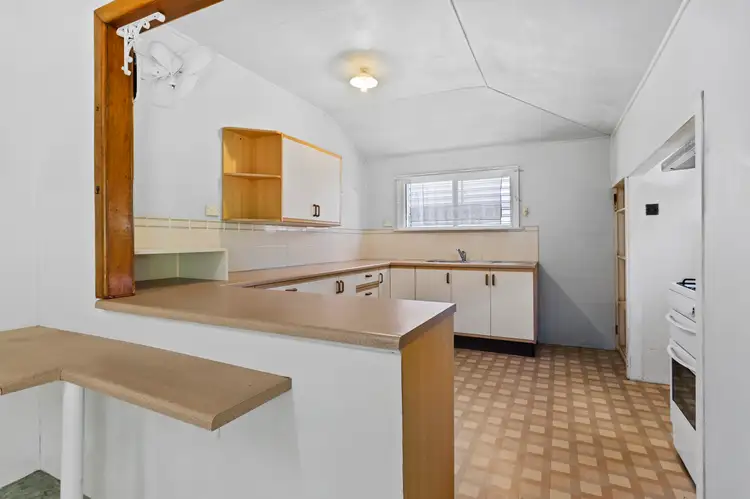 Fifth view of Homely house listing, 408 Stenhouse Street, Koongal QLD 4701
