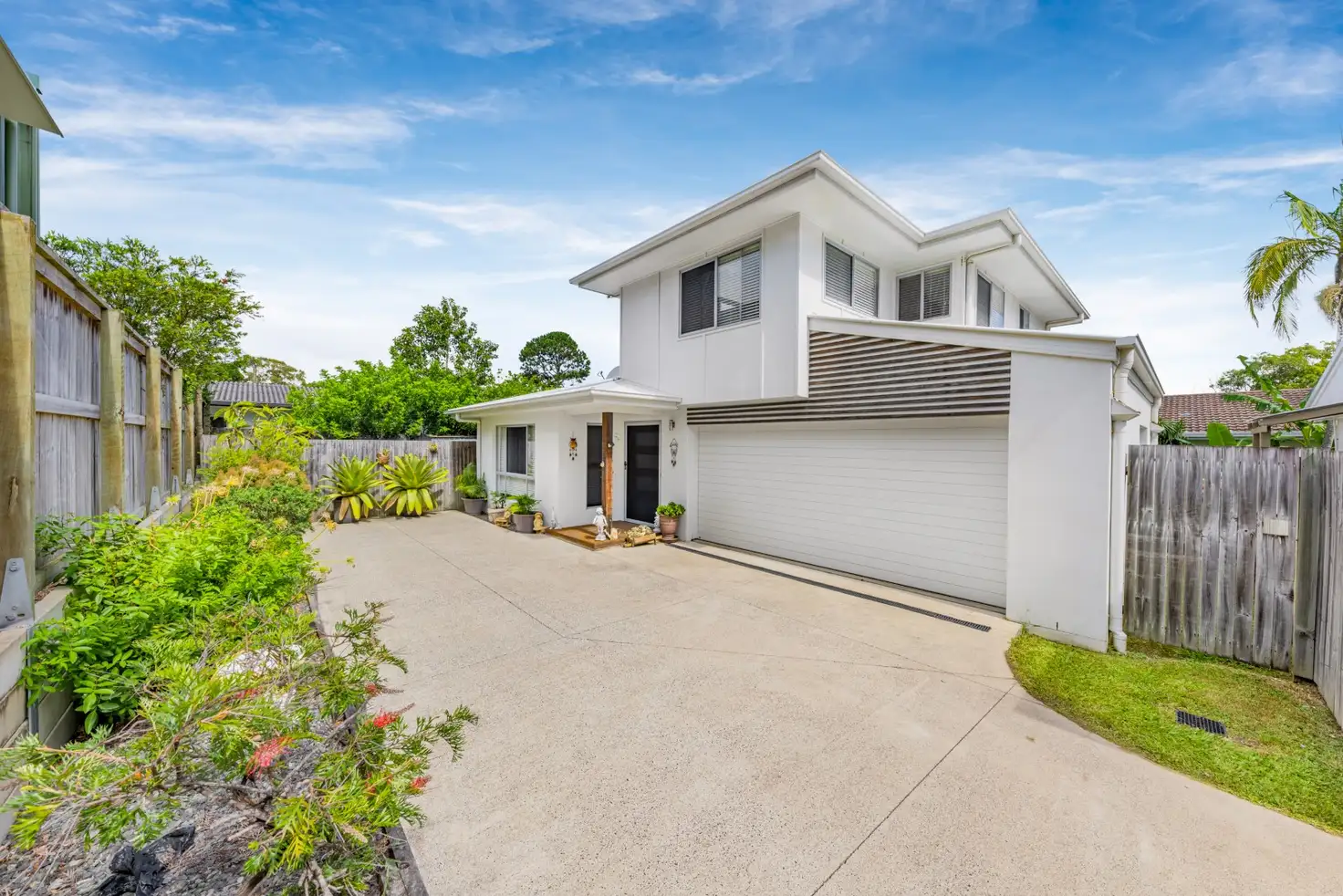 Main view of Homely townhouse listing, 2/17 Bower Street, Caloundra QLD 4551