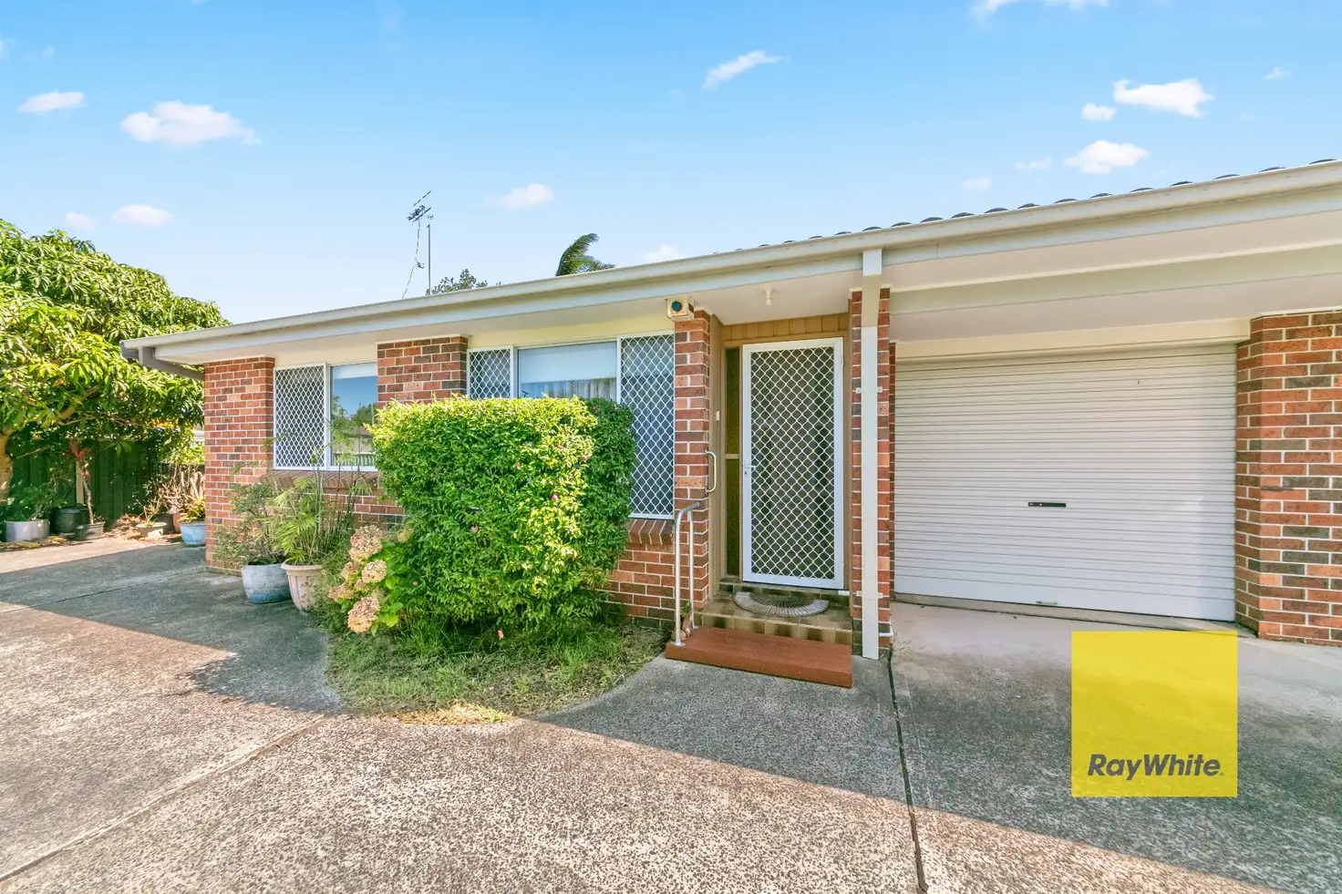 Main view of Homely unit listing, 1/2A Robertson Road, Killarney Vale NSW 2261