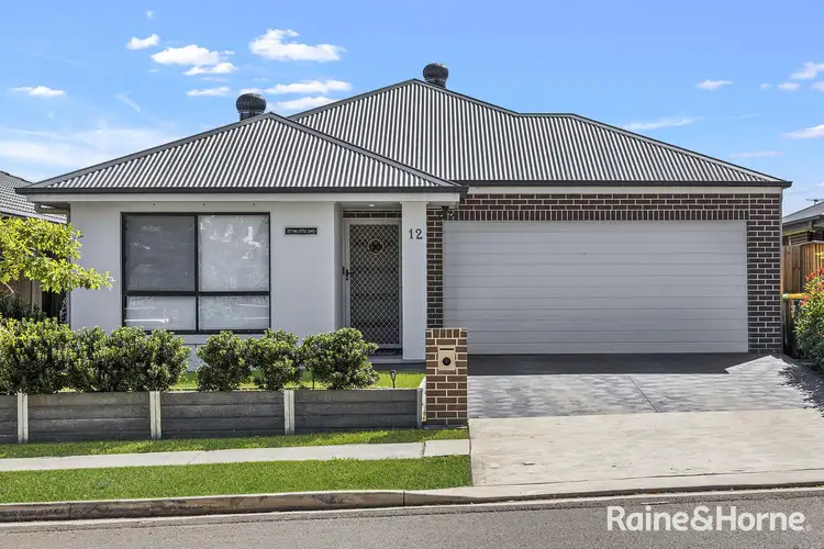 12 Briar Road, Bradbury NSW 2560