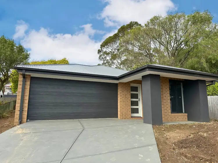 16B Queen Street