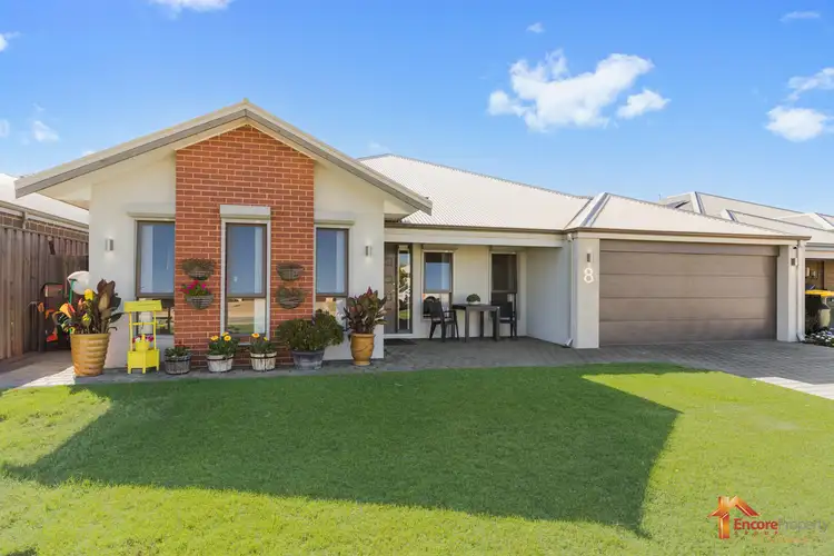 8 Quartz Avenue