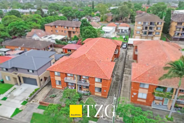 Main view of Homely block of units listing, 39 Fourth Avenue, Campsie NSW 2194