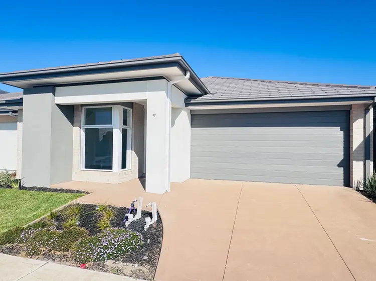 26 Nitraria Street, Mickleham VIC 3064
