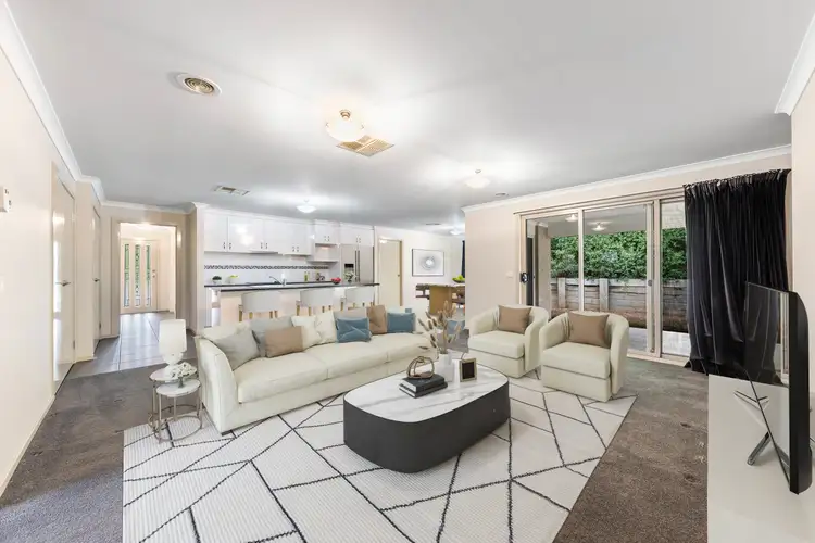 13 Mineral Court, Drouin VIC 3818