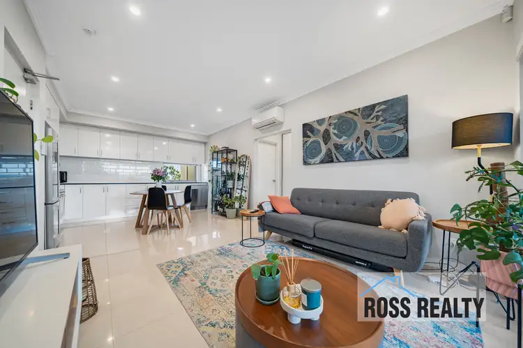 8/10 Peppering Way, Westminster WA 6061