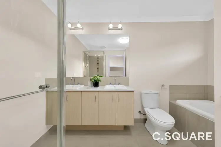 Fifth view of Homely house listing, 11 Baronial Way, Craigieburn VIC 3064