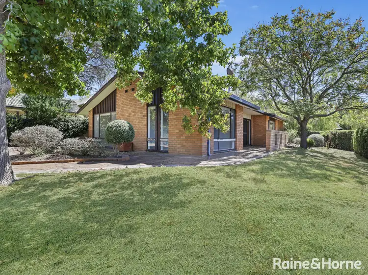 5 Peel Close, Bathurst NSW 2795