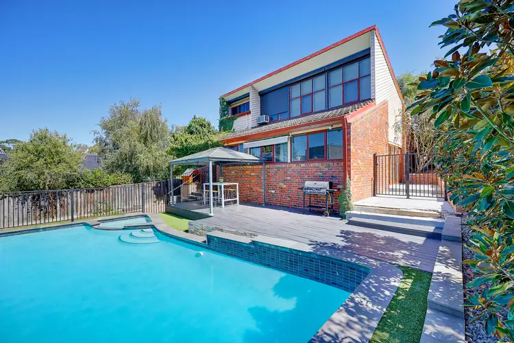 14 Elysee Court, Strathmore Heights VIC 3041