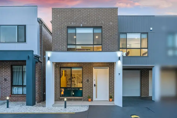 7 Hopwood Glade, Quakers Hill NSW 2763