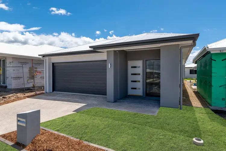 18 Hummock Street