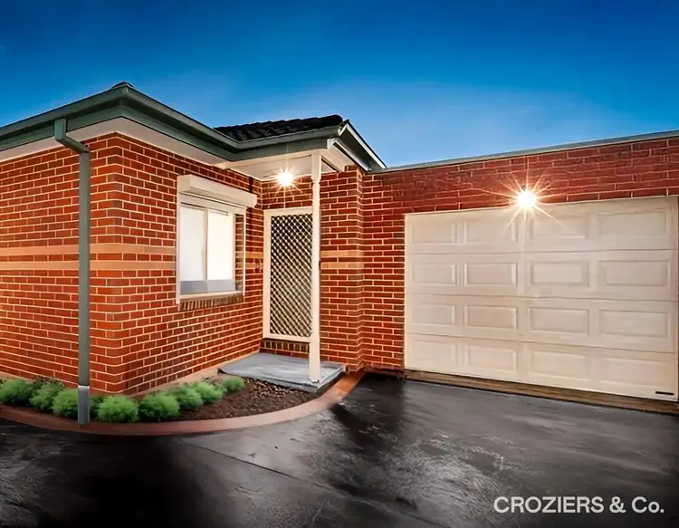 2/13 Gellibrand Crescent, Reservoir VIC 3073