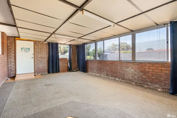 Sixth view of Homely house listing, 4 Elm Close, Camillo WA 6111