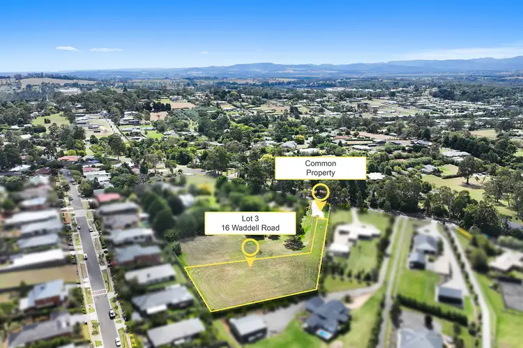16B 16B Waddell Road, Drouin VIC 3818