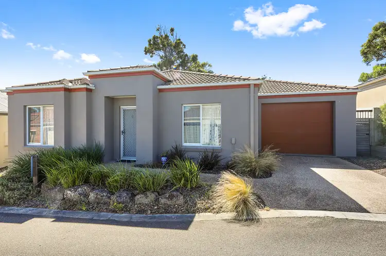 6/27 Jefferson Road, Garfield VIC 3814