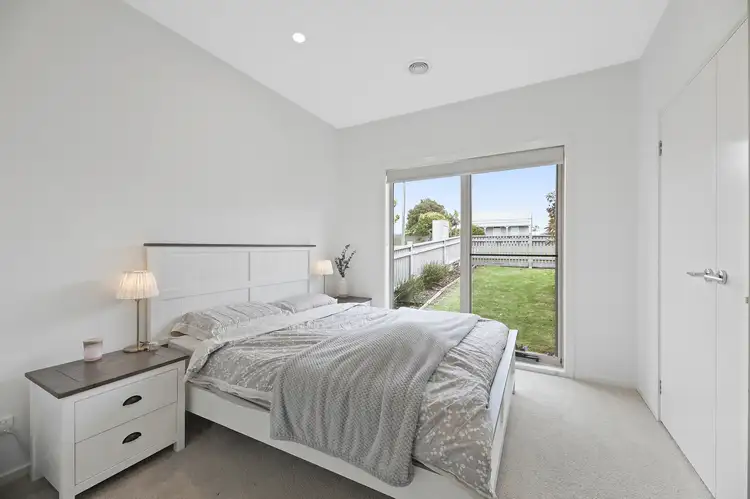 Fifth view of Homely house listing, 1/15 Lardner Road, Drouin VIC 3818