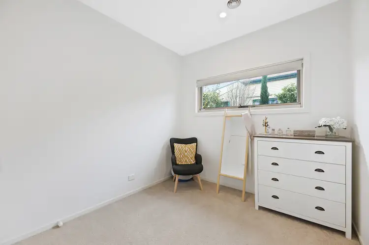 Sixth view of Homely house listing, 1/15 Lardner Road, Drouin VIC 3818