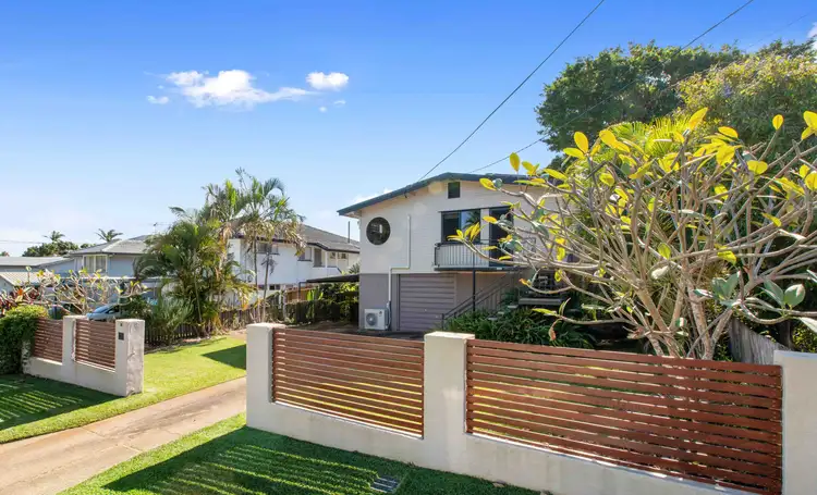 14 Cranleigh Street, Wynnum West QLD 4178