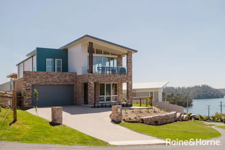 21 Kurrajong Crescent, Conjola Park NSW 2539