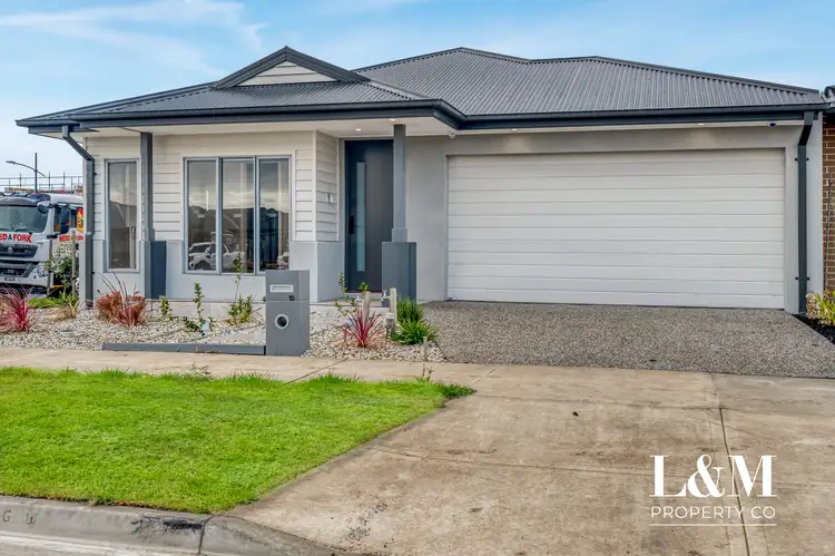 10 Jum Way, Donnybrook VIC 3064