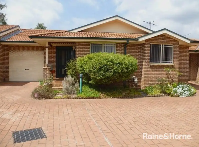 Main view of Homely house listing, 4/5 Casuarina Place, Macquarie Fields NSW 2564