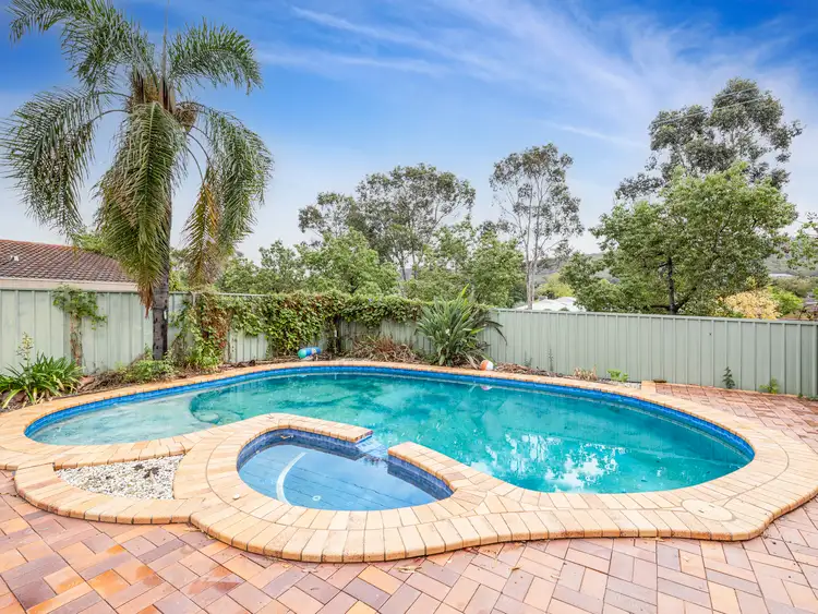10 Northern View Drive