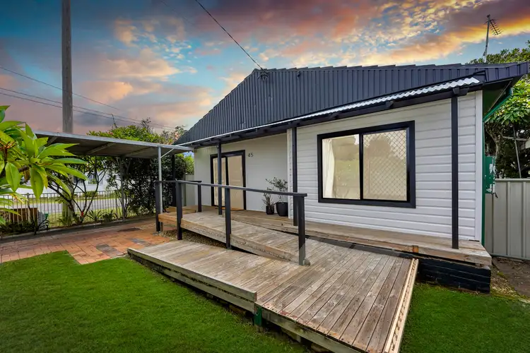 12 Onslow Avenue, Woy Woy NSW 2256