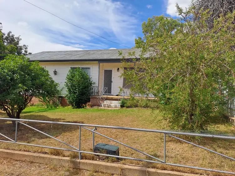 26 Sullivan Street, Grenfell NSW 2810