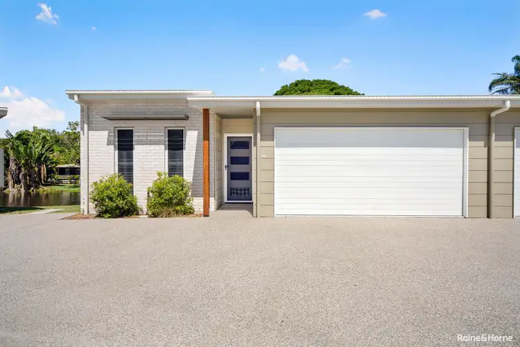 Second view of Homely house listing, 9/3 Shell Street, Urangan QLD 4655