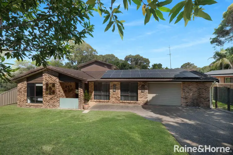 25 Peak Avenue, North Nowra NSW 2541