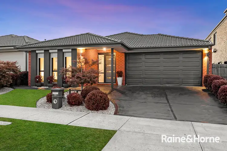79 Thoroughbred Drive, Clyde North VIC 3978