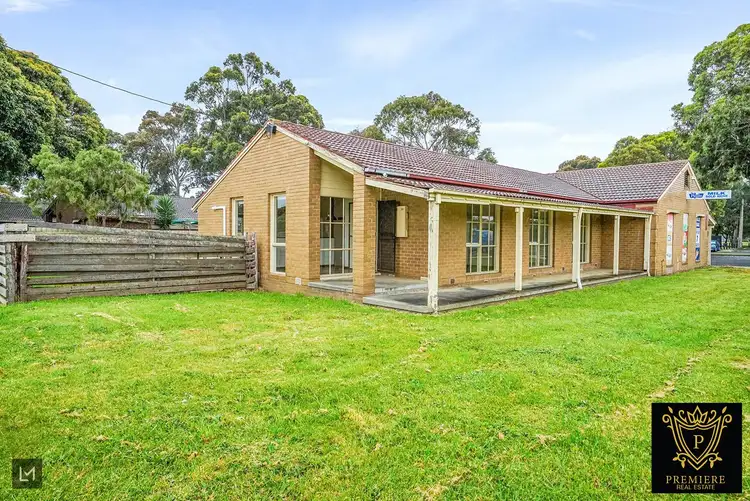 2 Hawdon Drive, Cranbourne VIC 3977