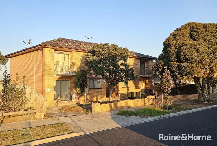 4/28 Stradbroke Drive, St Albans VIC 3021