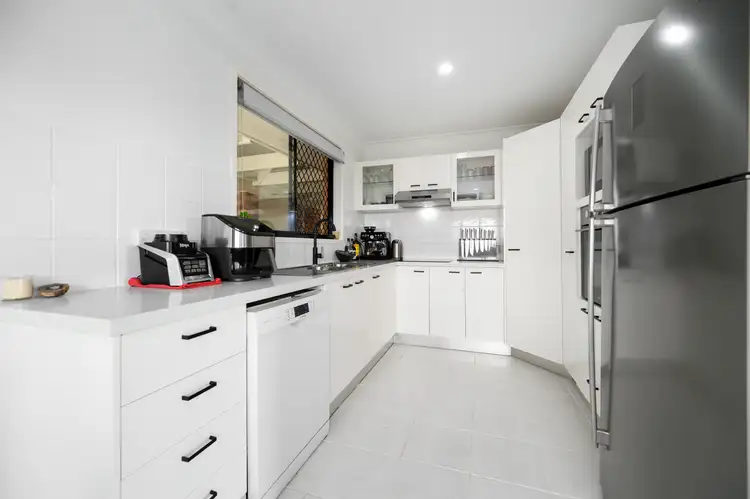 Seventh view of Homely house listing, 12 Kahlua Court, Highland Park QLD 4211