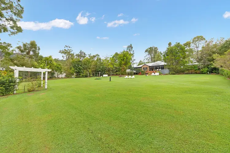 104-106 Kilmore Drive, Tamborine QLD 4270