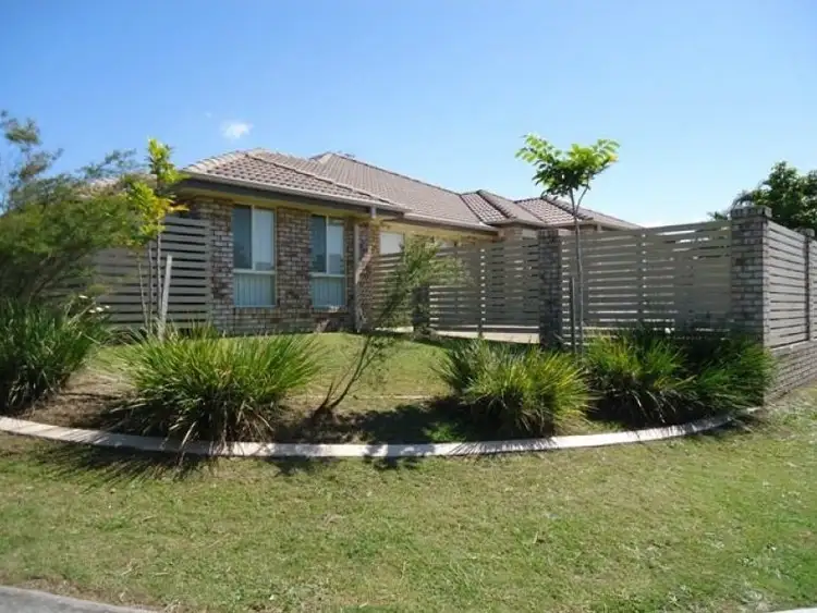 25 Dahlia Crescent