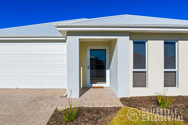 33 Fortescue Boulevard