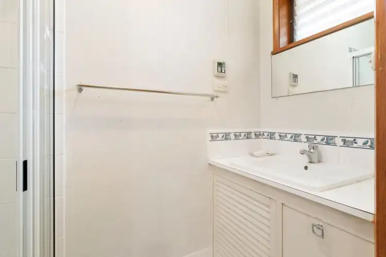 Fifth view of Homely house listing, 562 Milton Street, North Albury NSW 2640