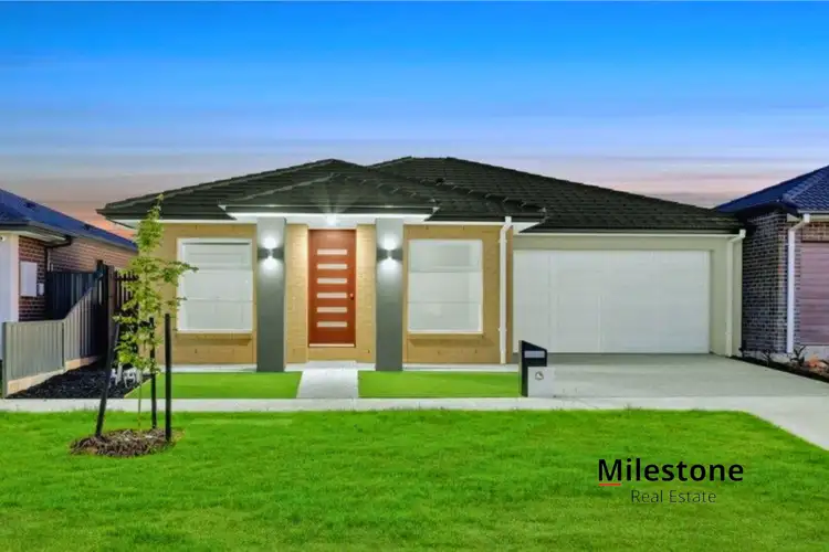 41 Olympic Parade, Clyde VIC 3978