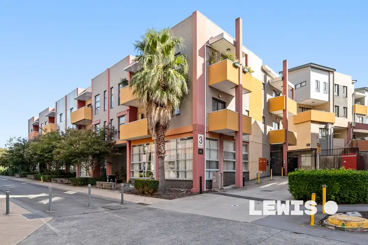 31/3 Wardens Walk, Coburg VIC 3058
