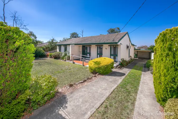 16 Drysdale Street