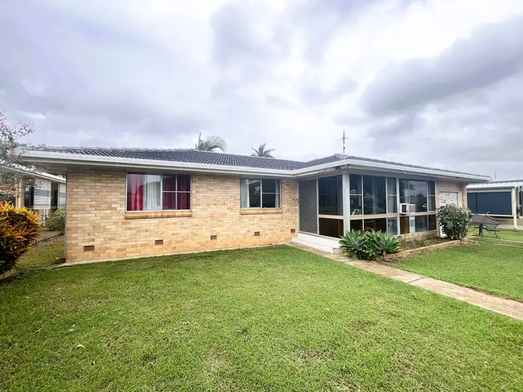 16 Miles St, Kepnock QLD 4670
