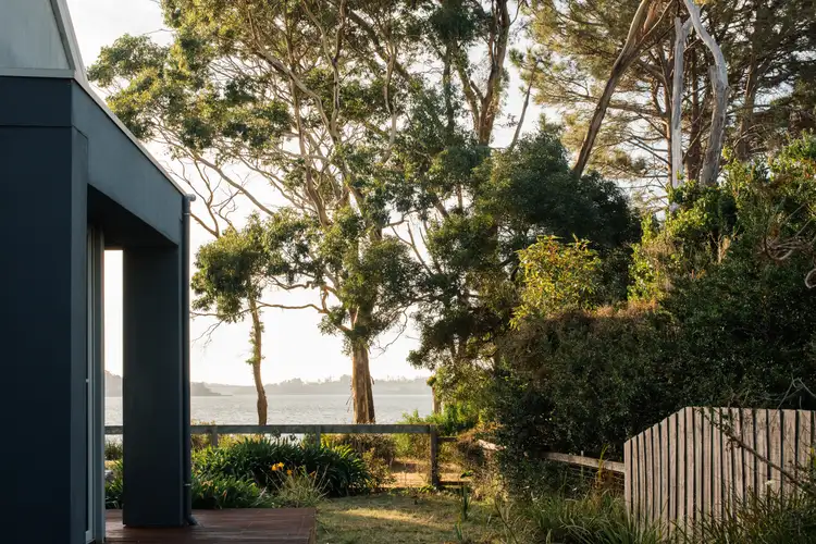 159 Paper Beach Road, Swan Point TAS 7275